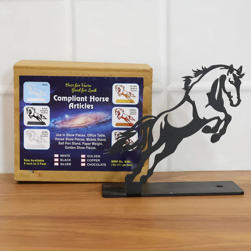 Metal Horse Sculpture – Modern Desk Decor for Sophistication